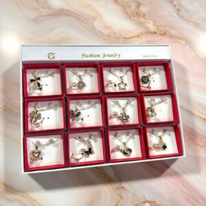 12 Sets Joyeria Collar,Anillo y Aretes con Pedreria y Caja de Regalo Dorada $22.5 c/u